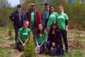 © 2018 Isaac Lee: LEAf staff and volunteers posing to take a picture(© 2018 Isaac Lee)