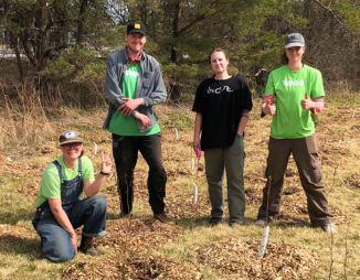 © 2024 Sarah Halonen / LEAF LEAF staff posing together at community planting event