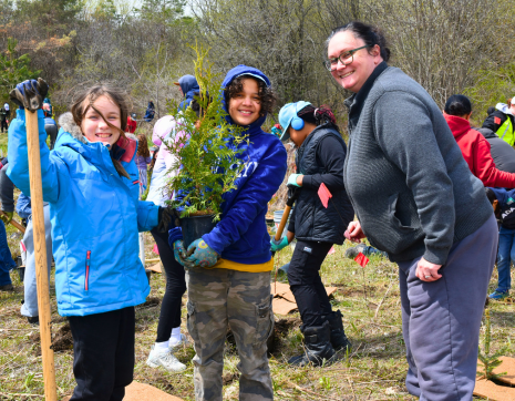 ©2026 Asmita Persaud Participants at a LEAF community planting event