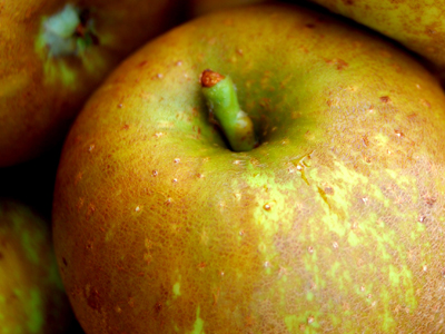Wealthy Apple